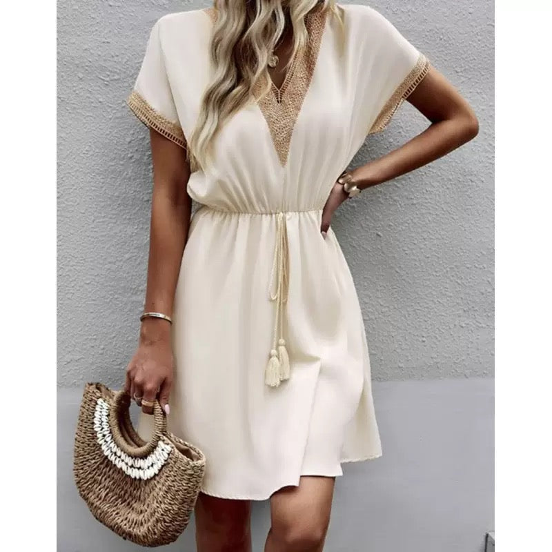 Elegant Lace Detail Summer Dress