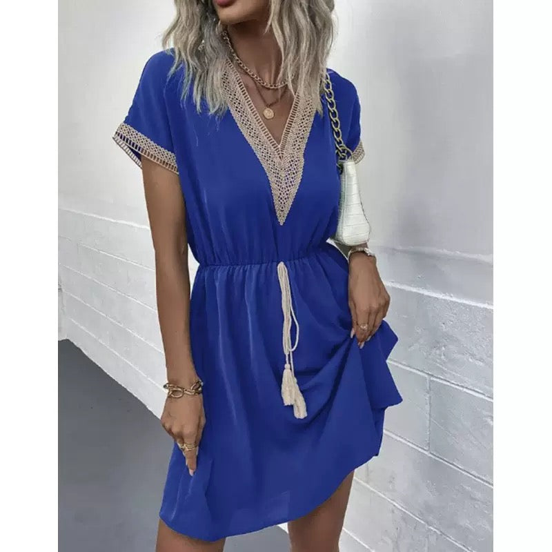 Elegant Lace Detail Summer Dress